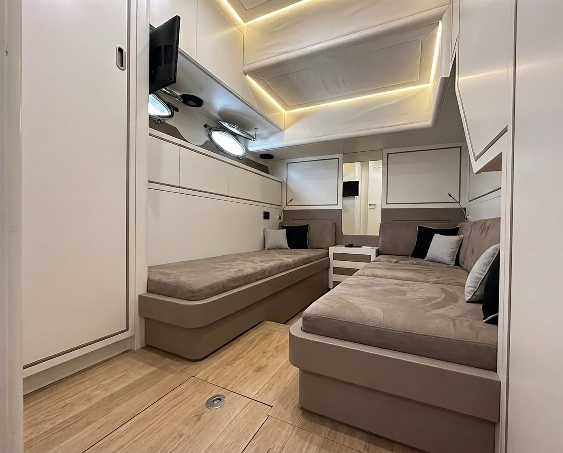 Cabine